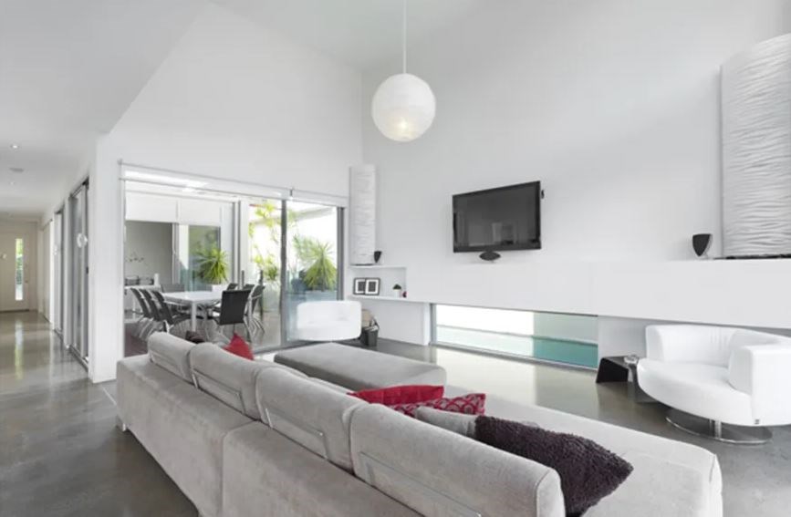 Modern living room with white walls | Featured image for plasterboard supplies product page.