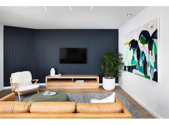 Modern living room with EasyCraft Easy VJ 100 wall panels