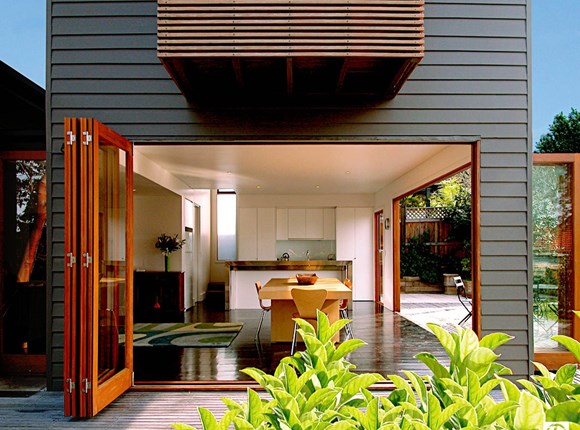 Primeline Cladding on a Contemporary Building | James Hardie Primeline Weatherboard - Primeline Cladding | BetaBoard Product Range Page Featured Image